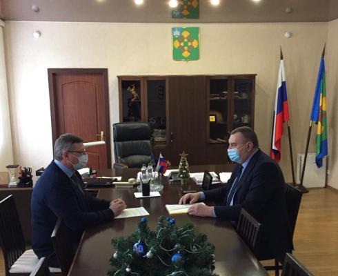 Рабочая встреча главы города Мценска с уполномоченным по правам ребенка в Орловской области Рабочая встреча главы города Мценска с уполномоченным по правам ребенка в Орловской области